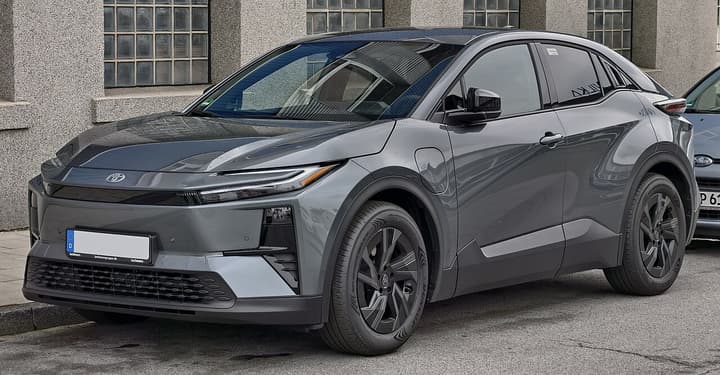 Toyota C-HR+