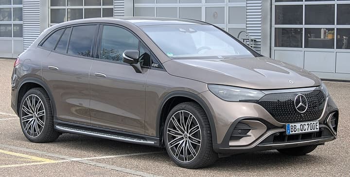 Mercedes-Benz EQE SUV