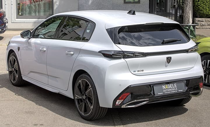 Peugeot e-308 / e-308 SW