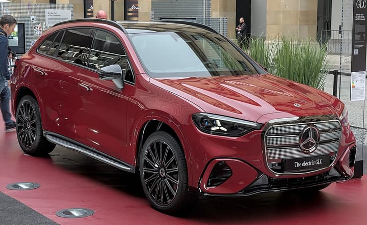 Mercedes-Benz GLC with EQ Technology