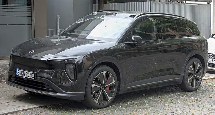 NIO EL6