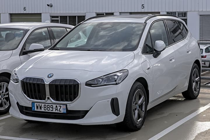BMW 2 Series Active Tourer (U06)