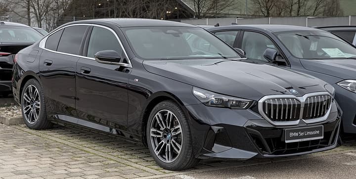 BMW i5 (Sedan+Touring)